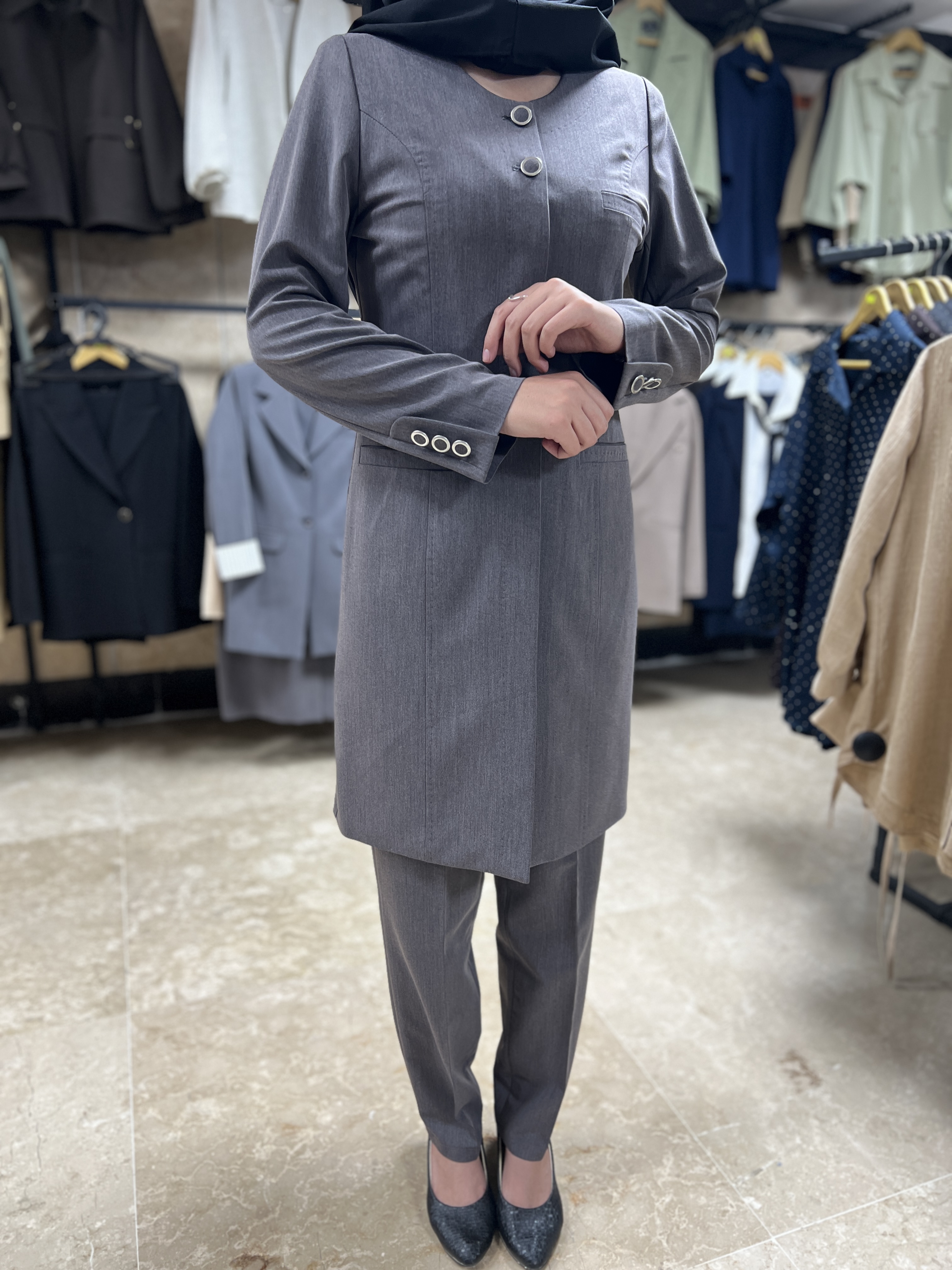 مانتوشلواراداری